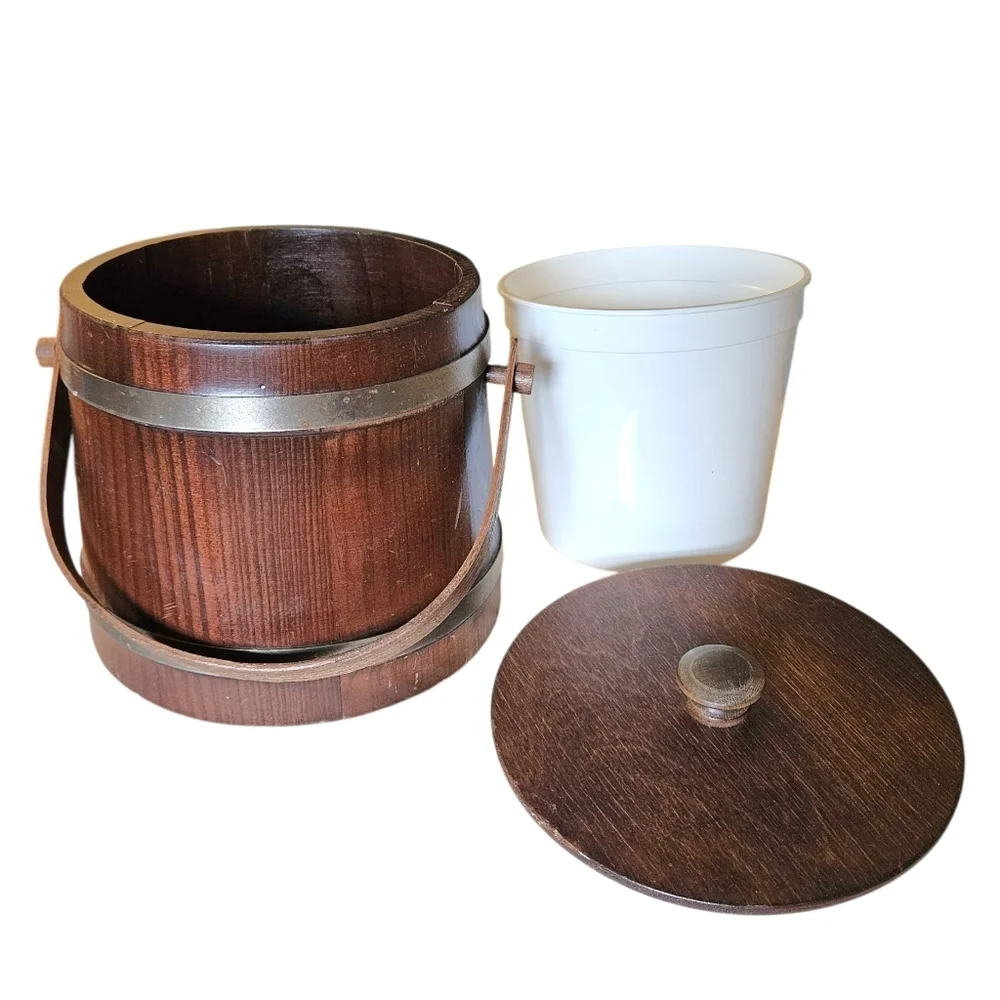 VTG Baskettville Putney VT Firkin Wood Ice Bucket Barrel Style Lid Liner Handle